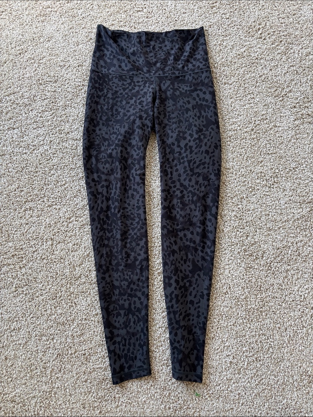 Old Navy Black & Charcoal Leopard-Print Leggings
